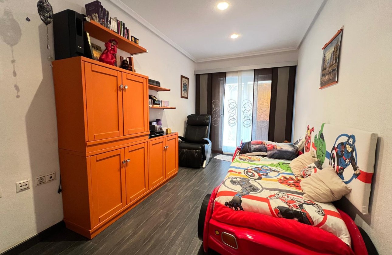 Revente - Appartement -
Torrevieja - Playa del Cura