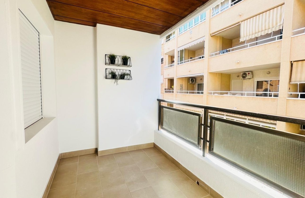 Revente - Appartement -
Torrevieja - Playa del Cura