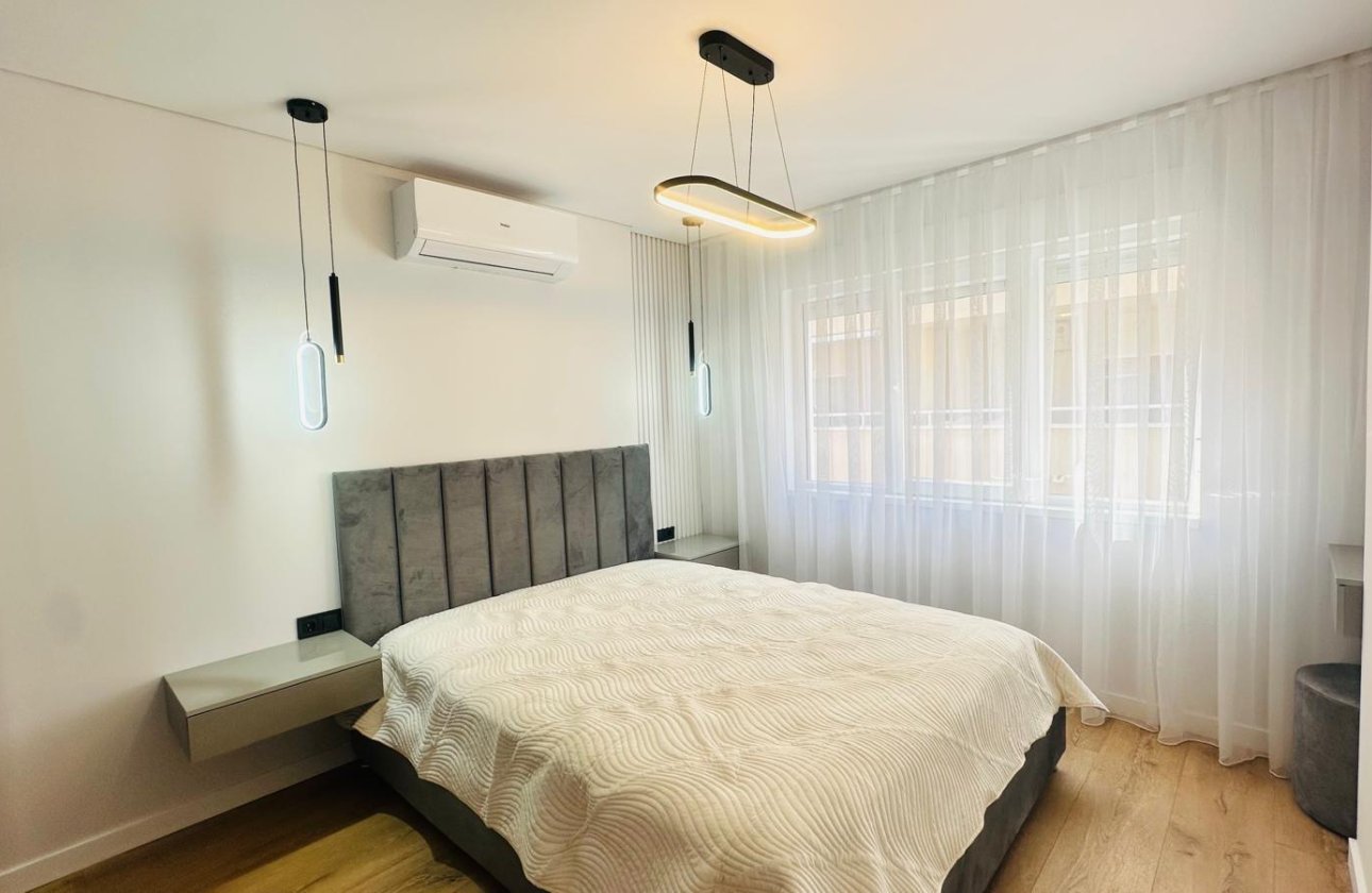 Revente - Appartement -
Torrevieja - Playa del Cura