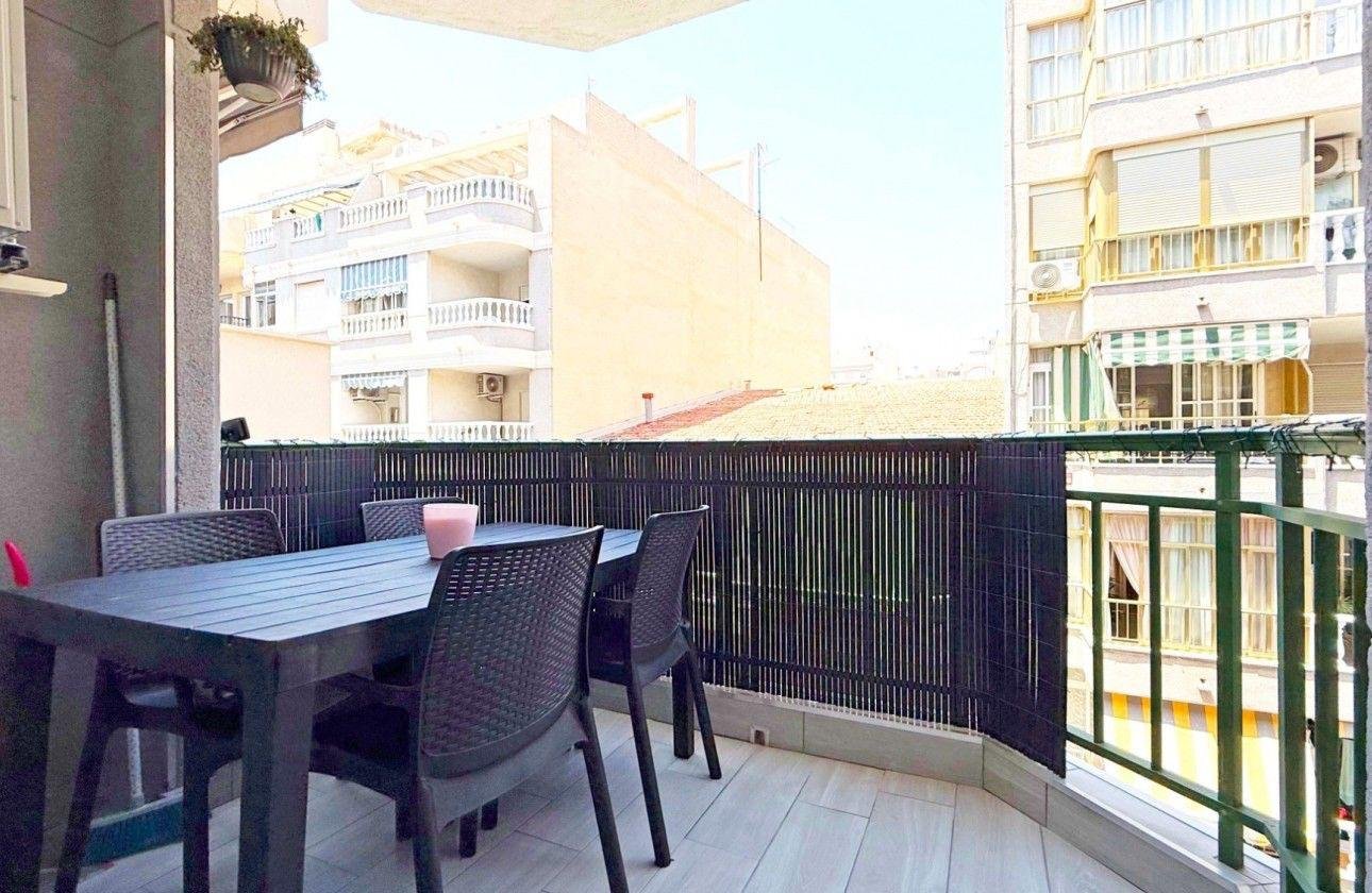 Revente - Appartement -
Torrevieja - Playa del Cura
