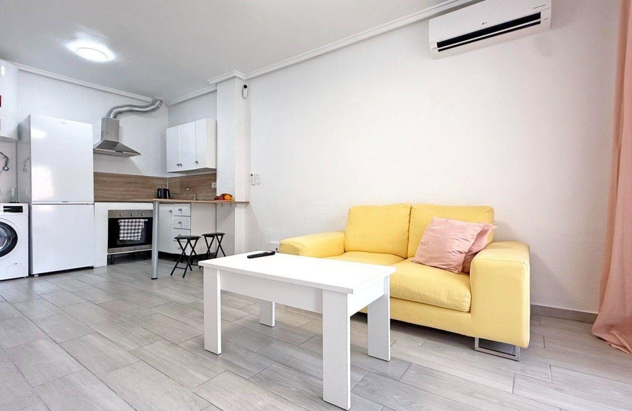 Revente - Appartement -
Torrevieja - Playa del Cura