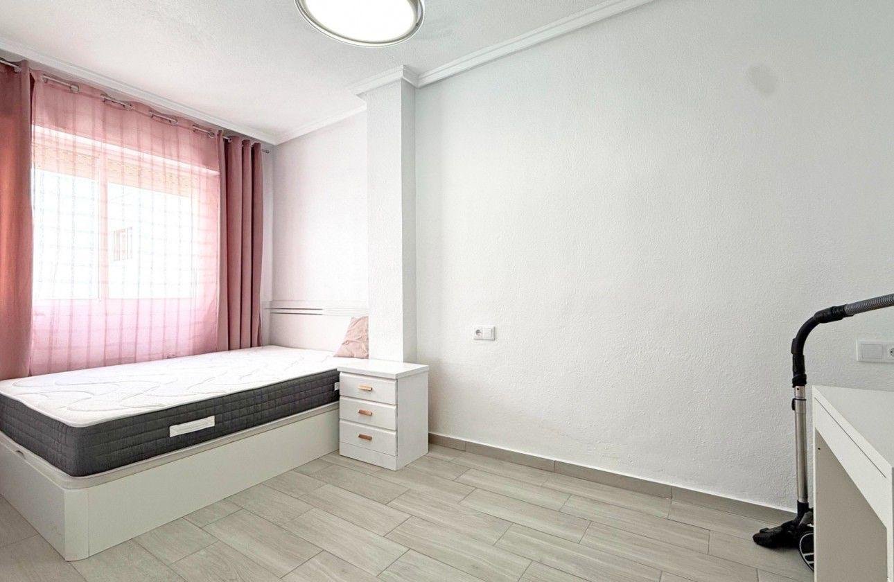 Revente - Appartement -
Torrevieja - Playa del Cura