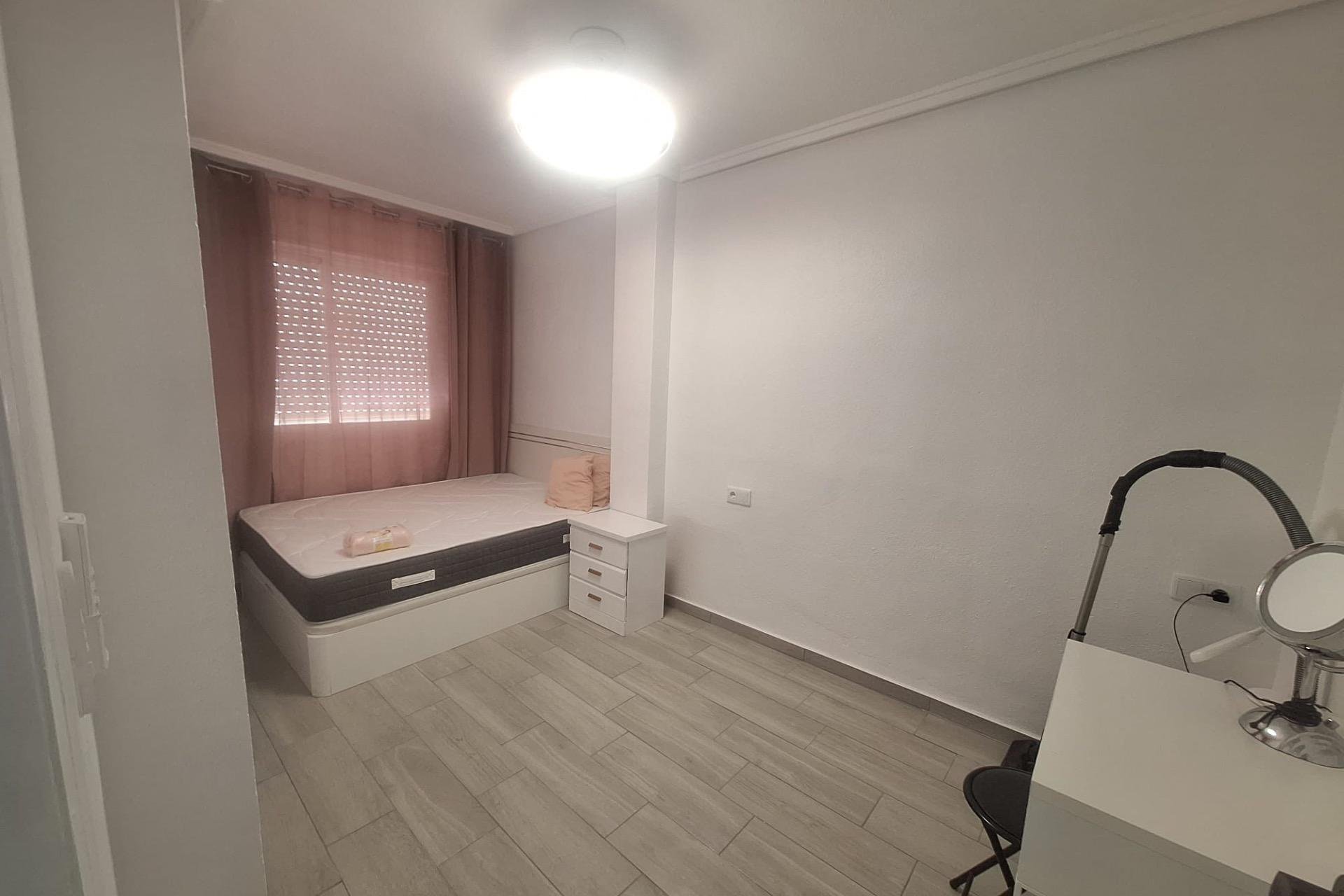Revente - Appartement -
Torrevieja - Playa del Cura