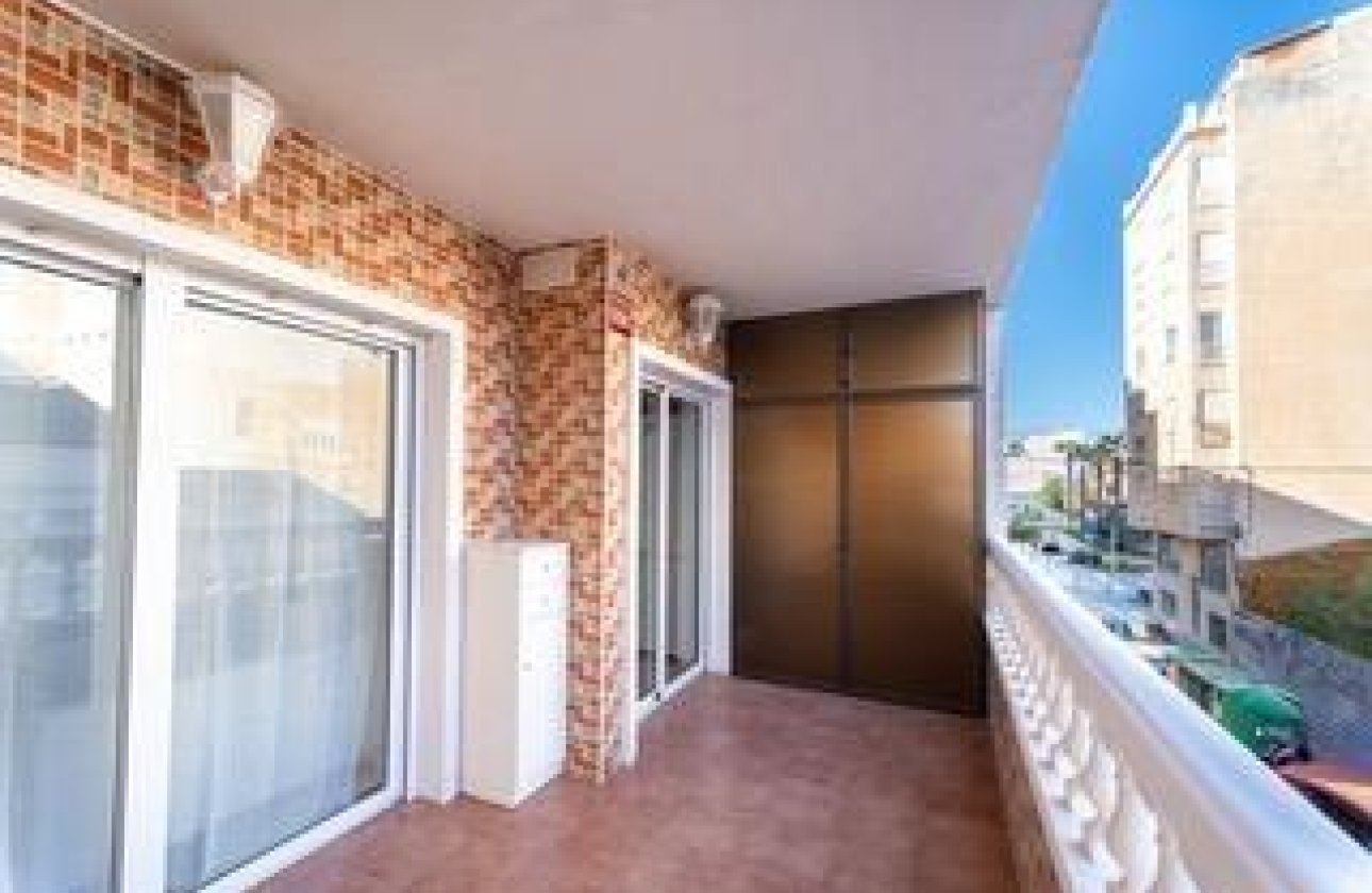 Revente - Appartement -
Torrevieja - Playa del Cura