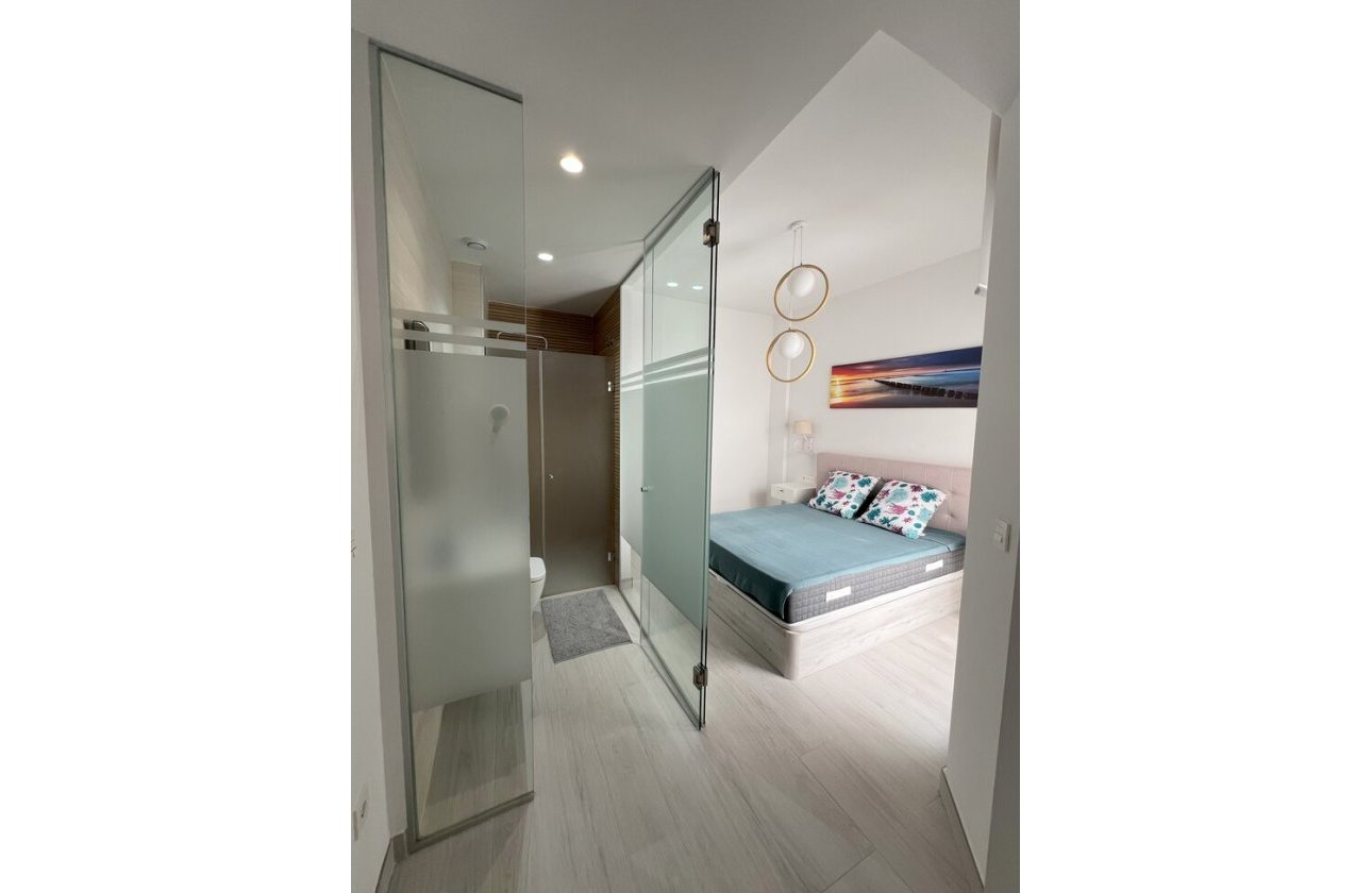 Revente - Appartement -
Torrevieja - Playa del Cura