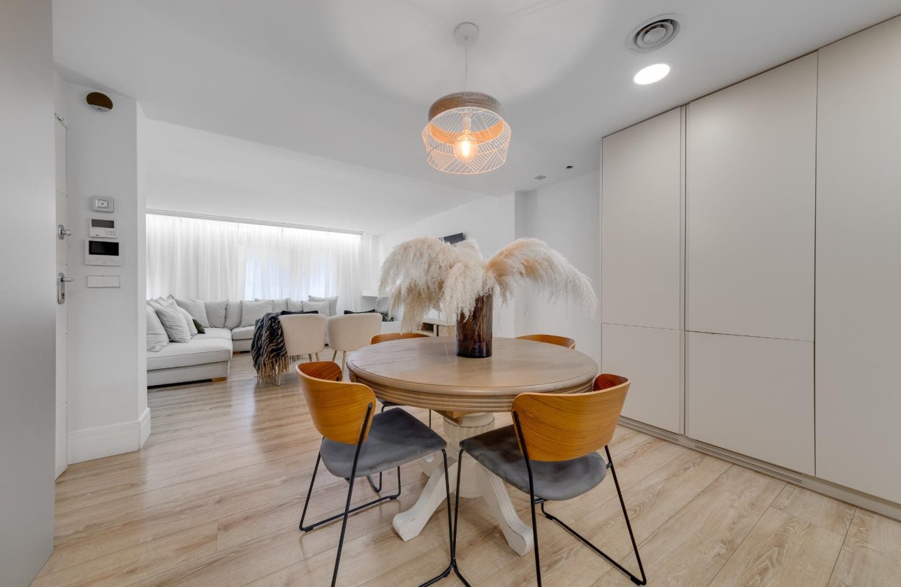 Revente - Appartement -
Torrevieja - Playa del Cura