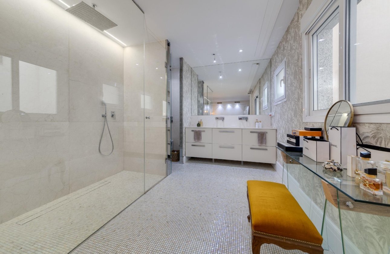 Revente - Appartement -
Torrevieja - Playa del Cura