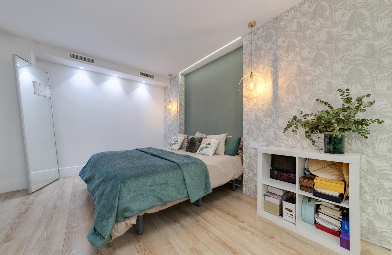 Revente - Appartement -
Torrevieja - Playa del Cura