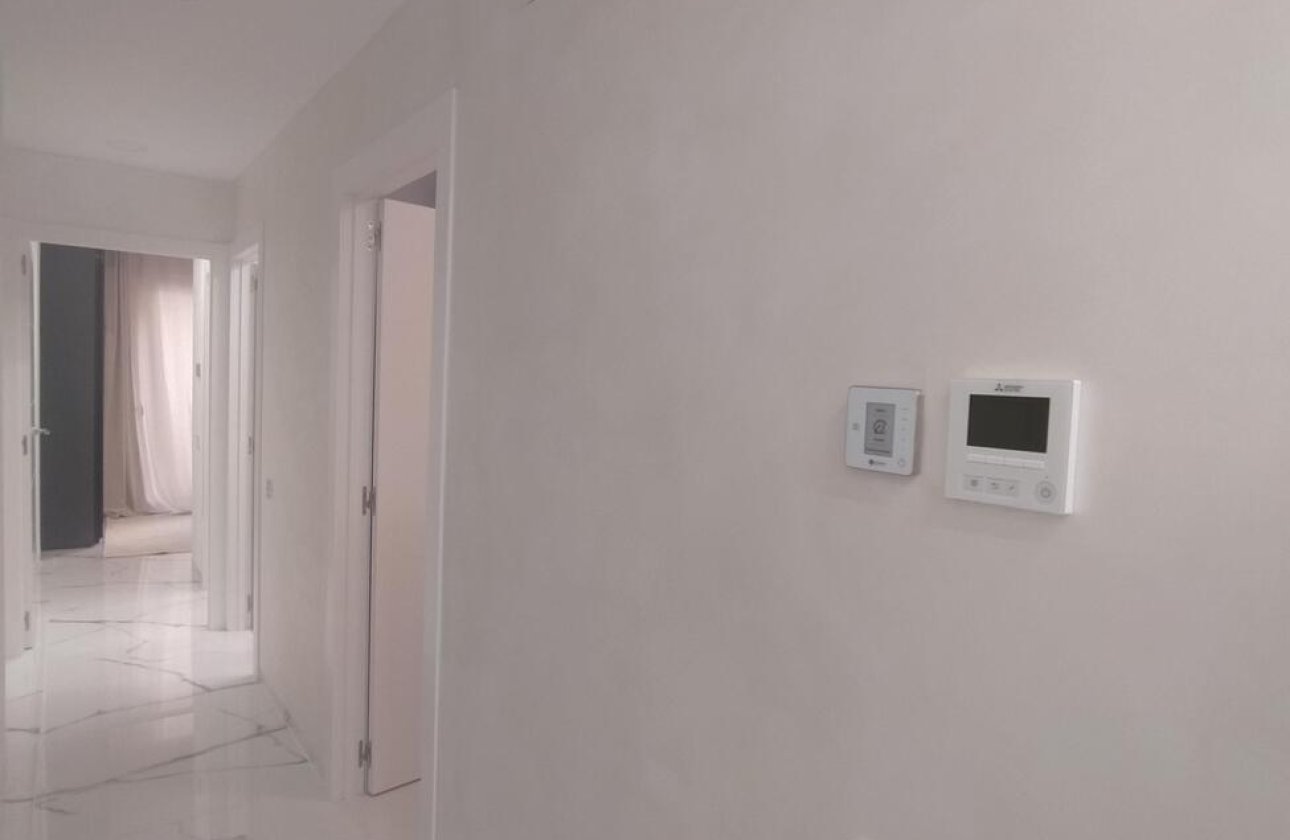 Revente - Appartement -
Torrevieja - Playa del Cura