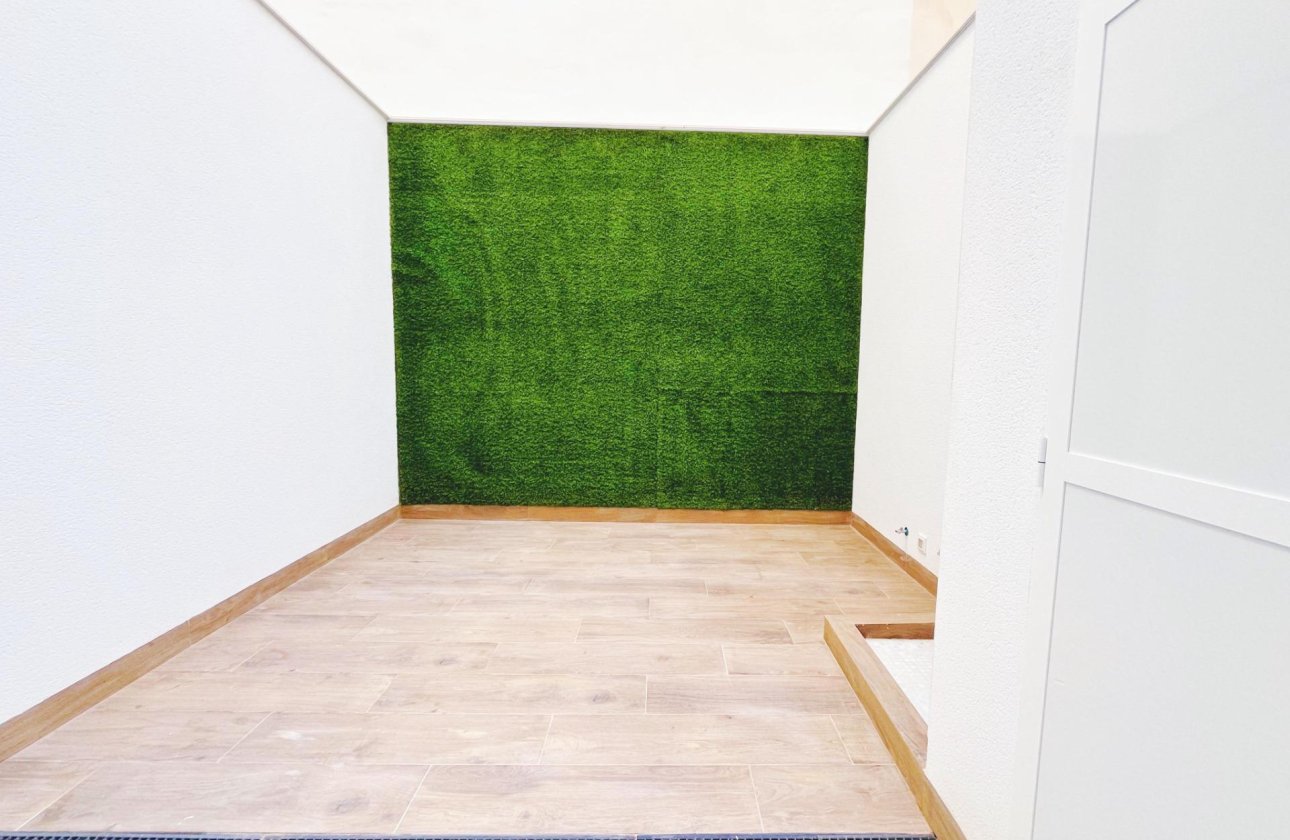 Revente - Appartement -
Torrevieja - Playa del Cura