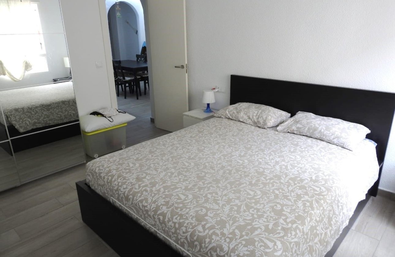 Revente - Appartement -
Torrevieja - Playa del Cura