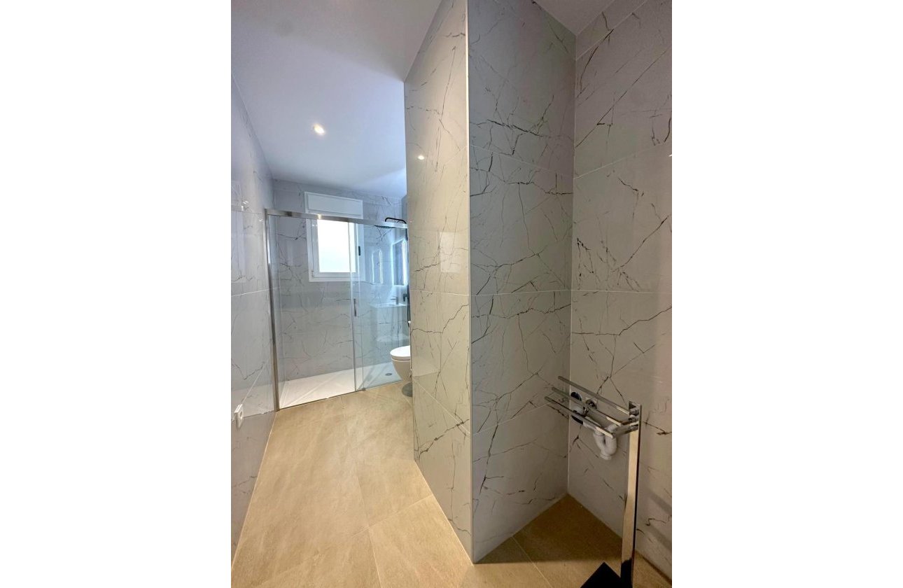 Revente - Appartement -
Torrevieja - Playa del Cura