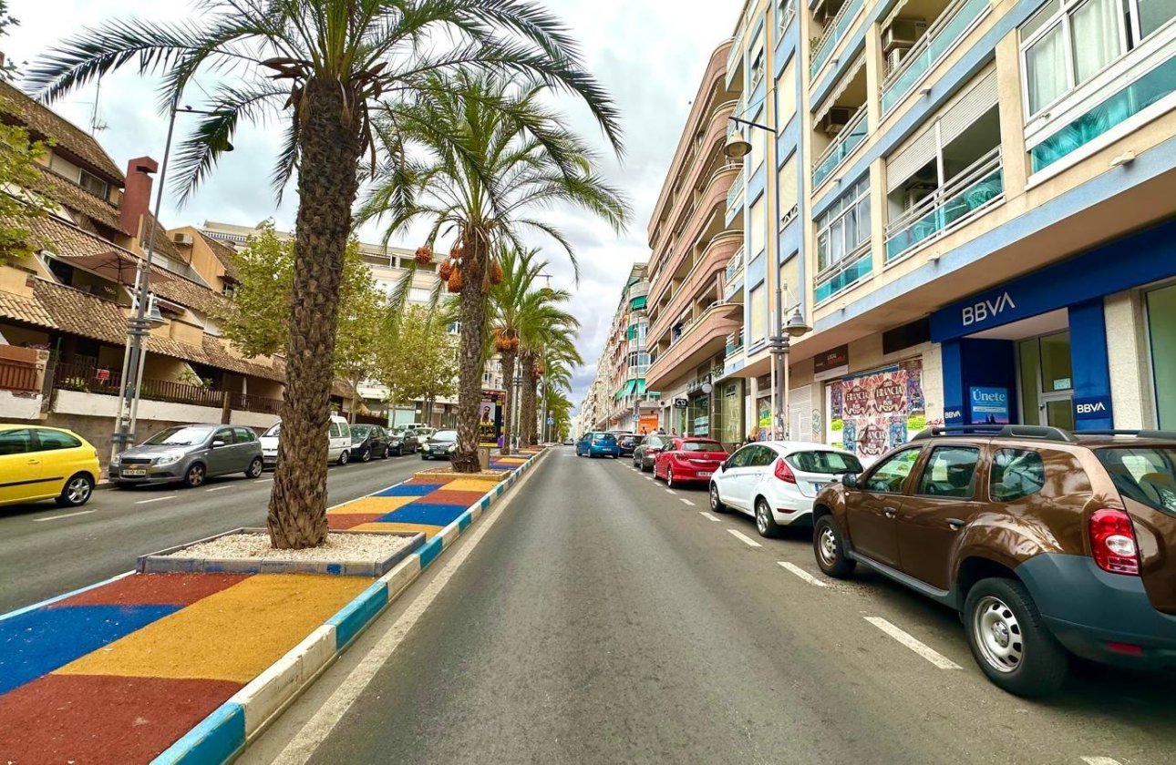 Revente - Appartement -
Torrevieja - Playa del Cura