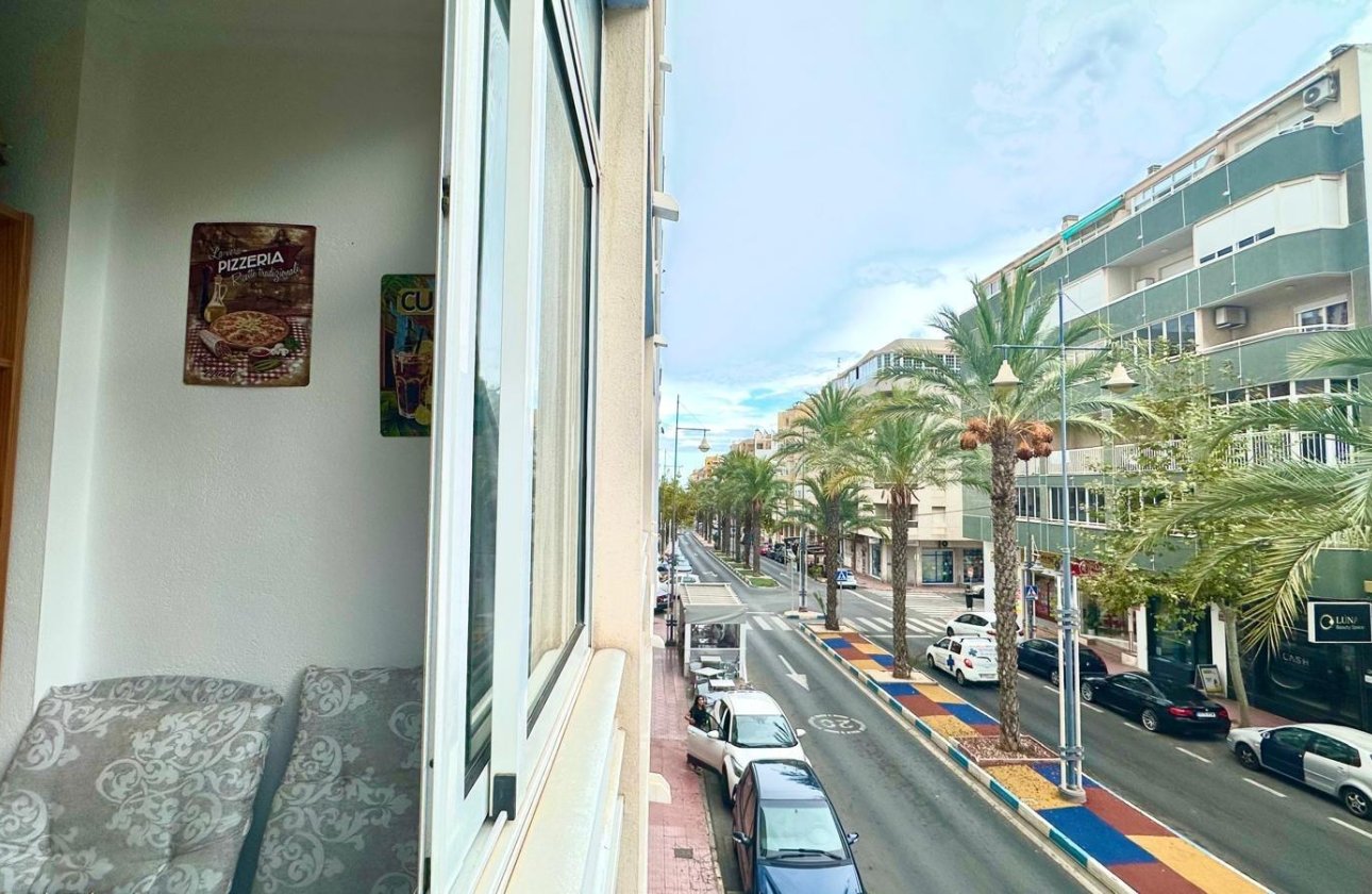 Revente - Appartement -
Torrevieja - Playa del Cura