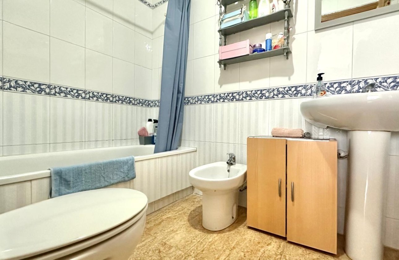 Revente - Appartement -
Torrevieja - Playa del Cura