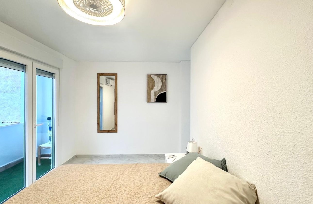 Revente - Appartement -
Torrevieja - Playa del Cura