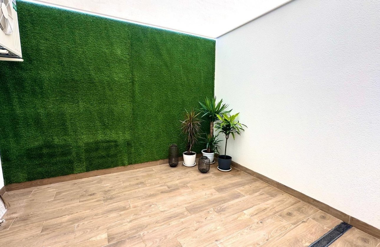 Revente - Appartement -
Torrevieja - Playa del Cura