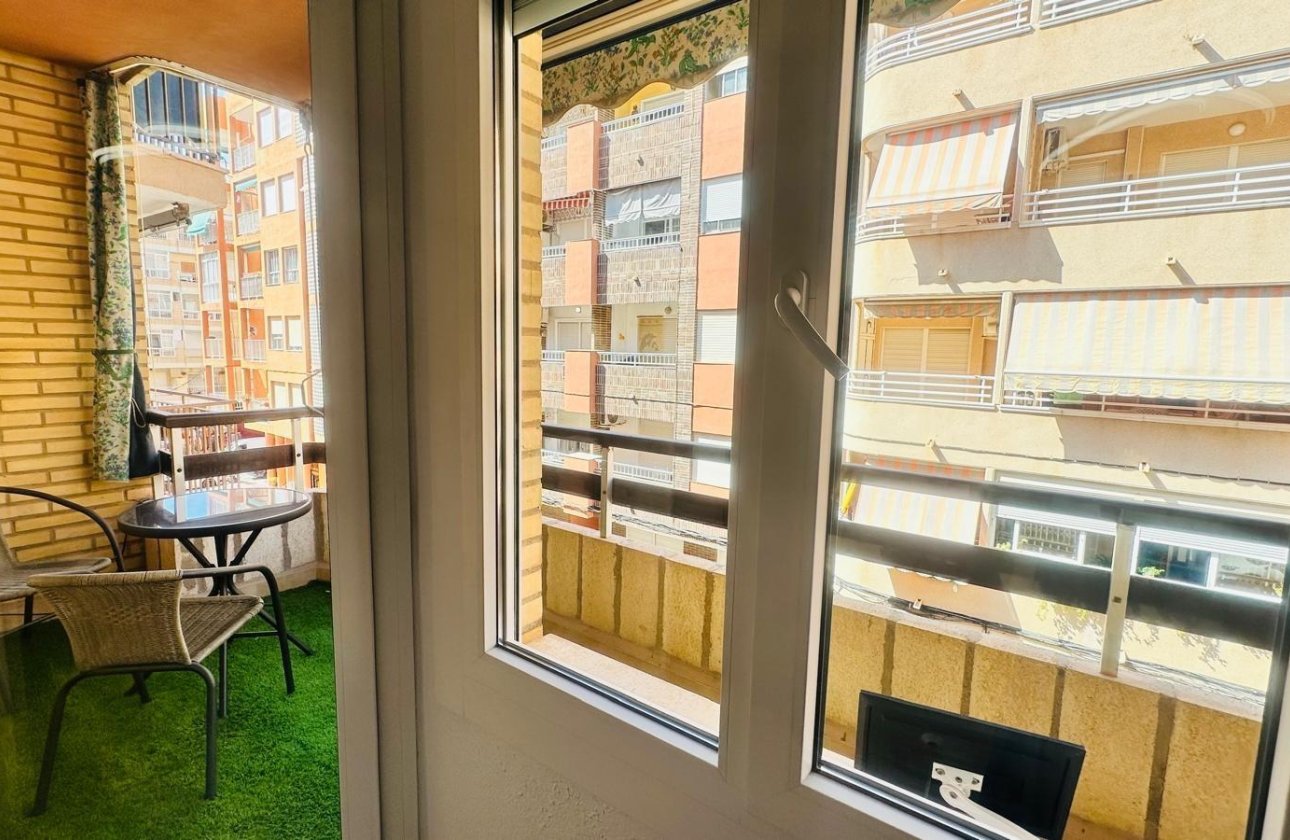 Revente - Appartement -
Torrevieja - Playa del Cura