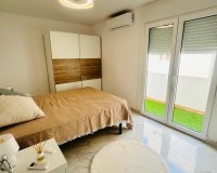 Revente - Appartement -
Torrevieja - Playa del Cura