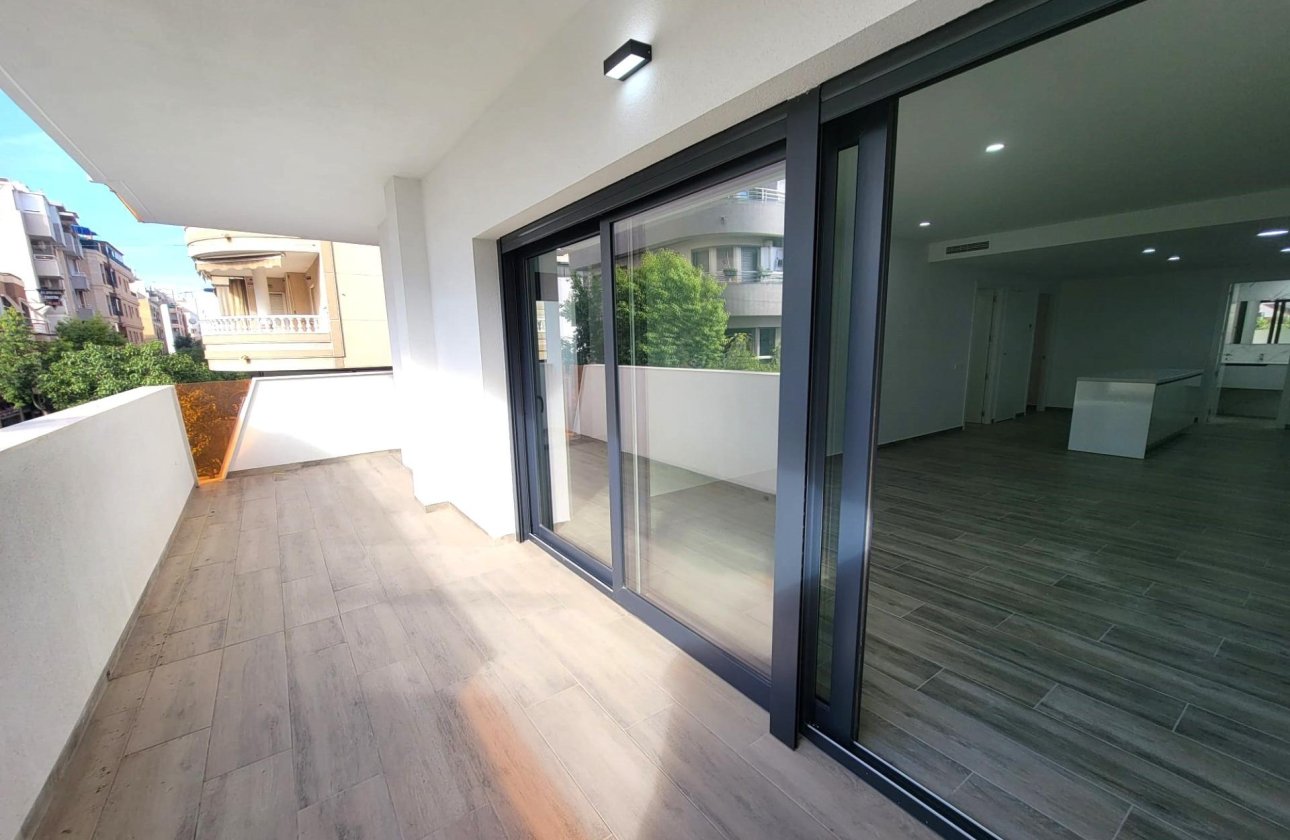 Revente - Appartement -
Torrevieja - Playa del Cura