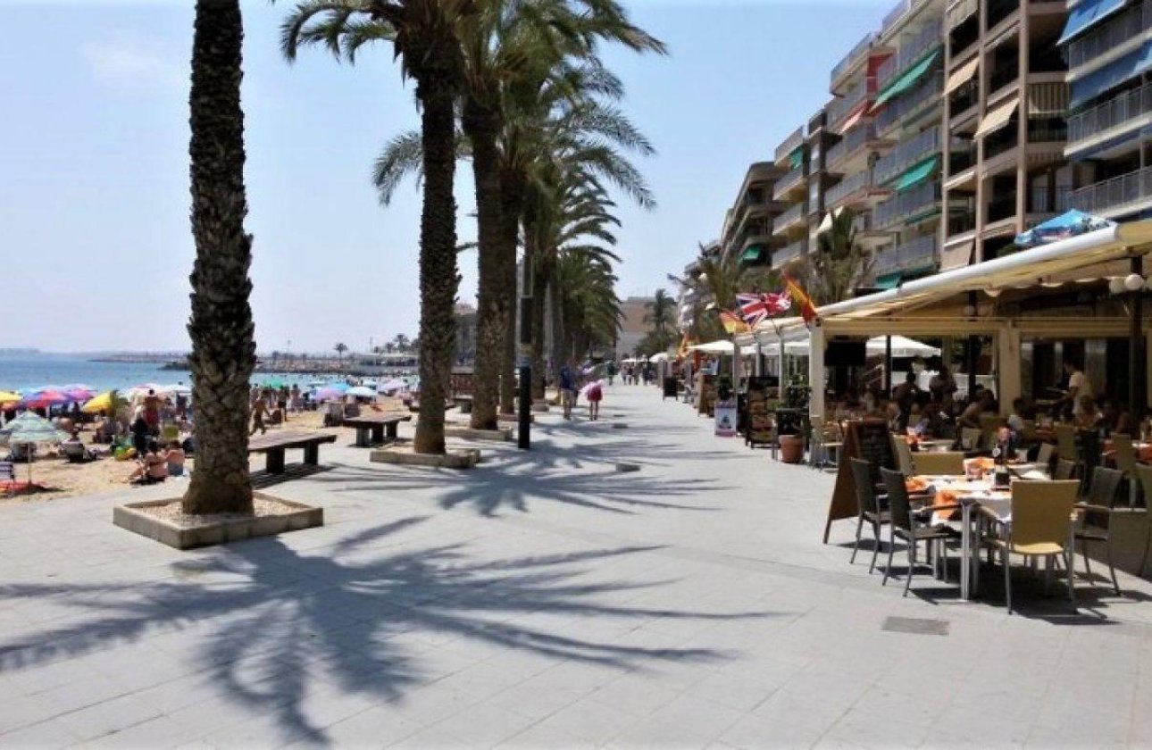 Revente - Appartement -
Torrevieja - Playa del Cura