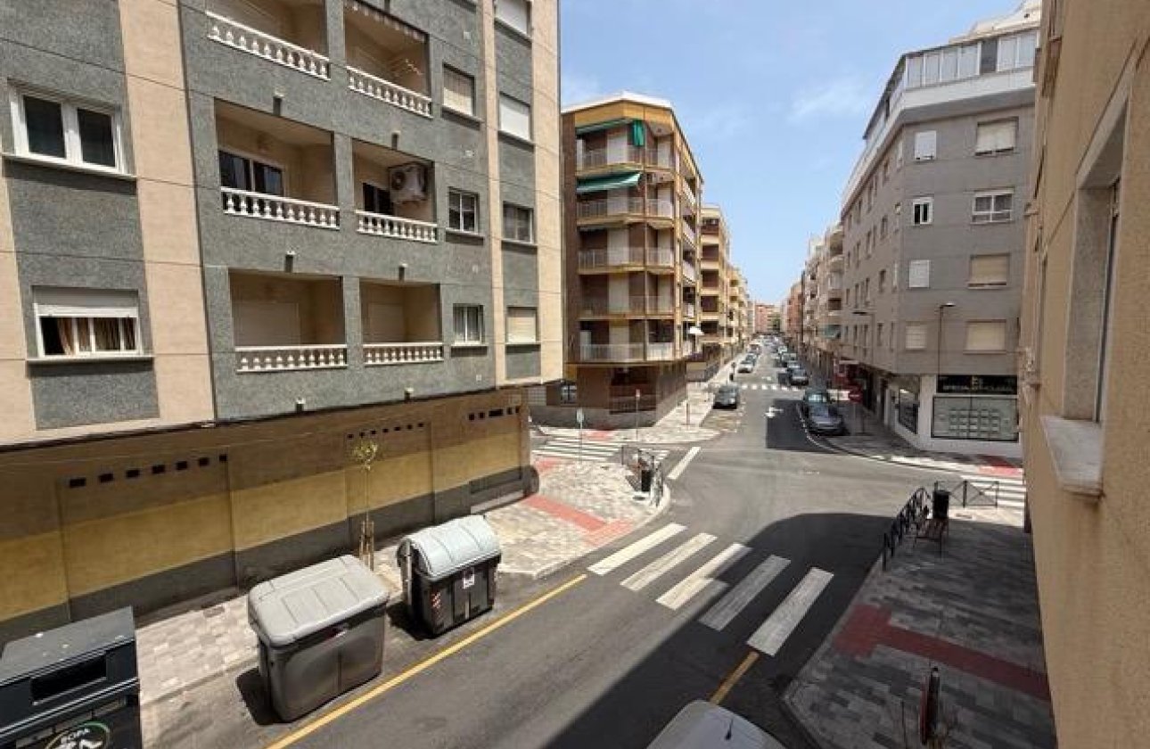 Revente - Appartement -
Torrevieja - Playa del Cura