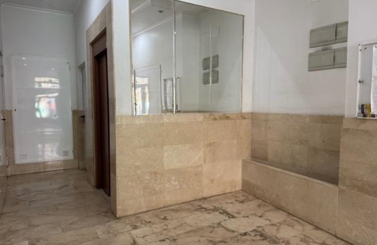 Revente - Appartement -
Torrevieja - Playa del Cura