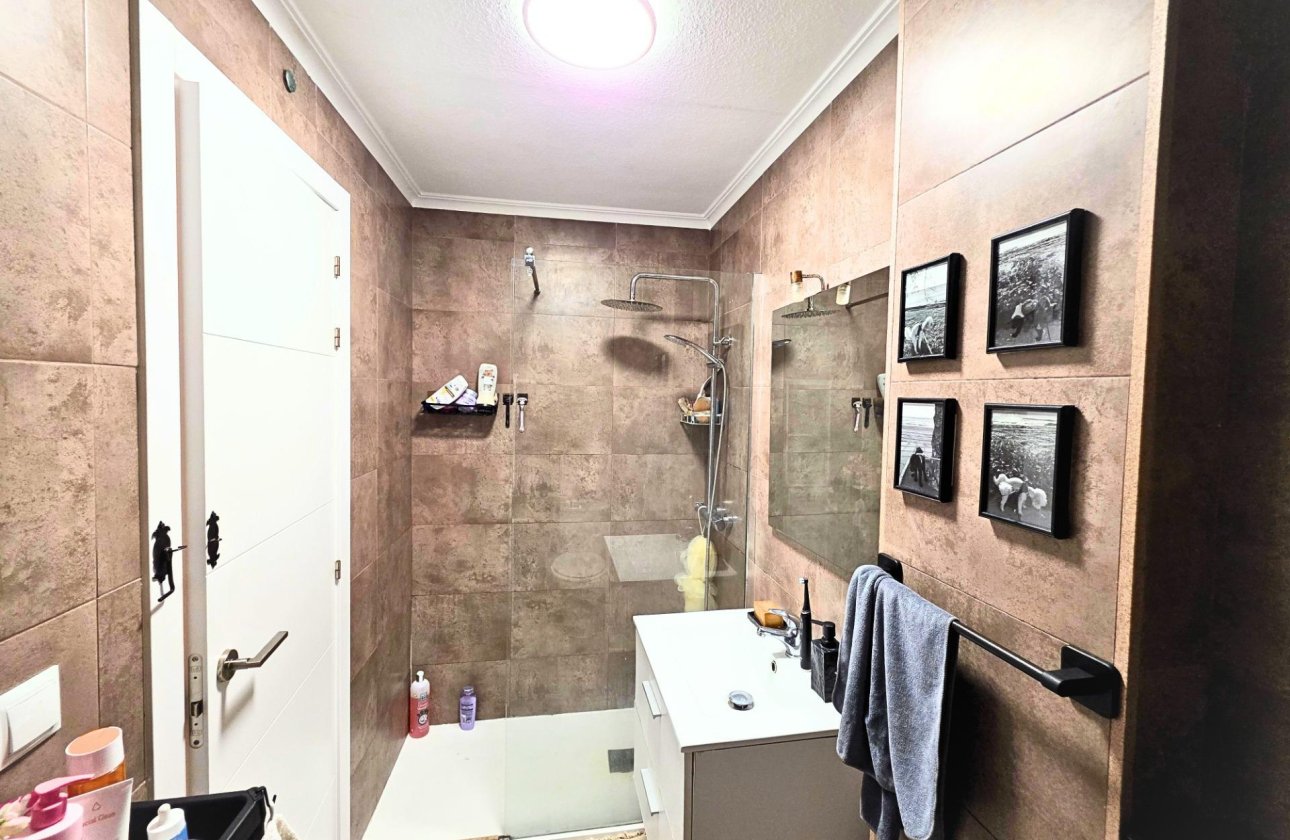 Revente - Appartement -
Torrevieja - Playa del Cura