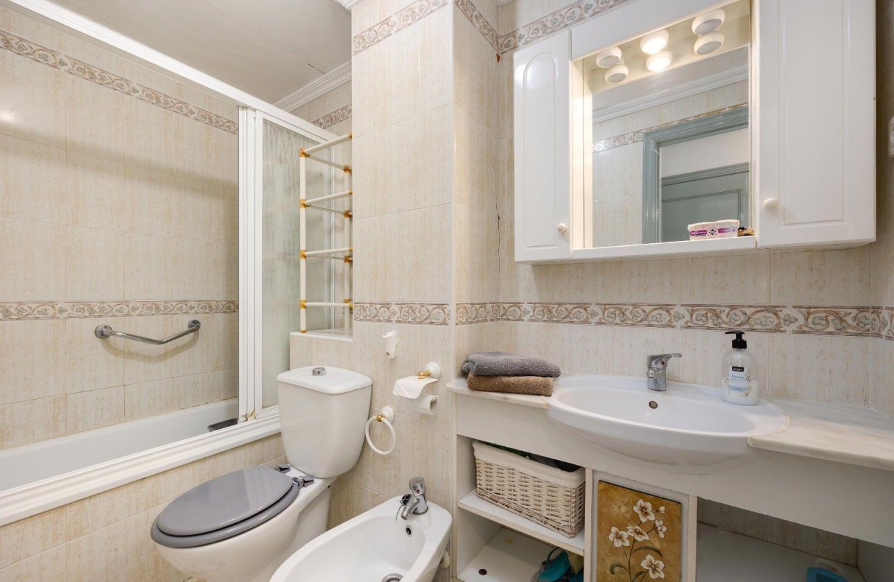 Revente - Appartement -
Torrevieja - Playa del Cura