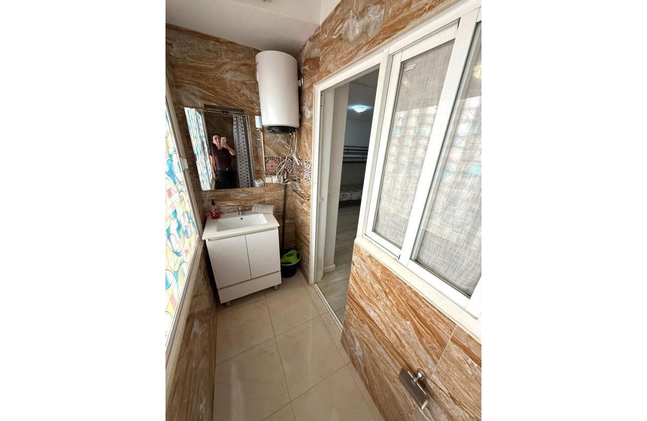 Revente - Appartement -
Torrevieja - Playa del Cura