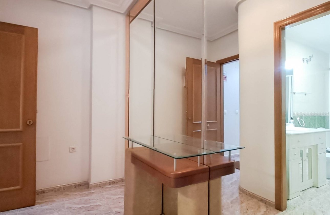 Revente - Appartement -
Torrevieja - Playa del Cura