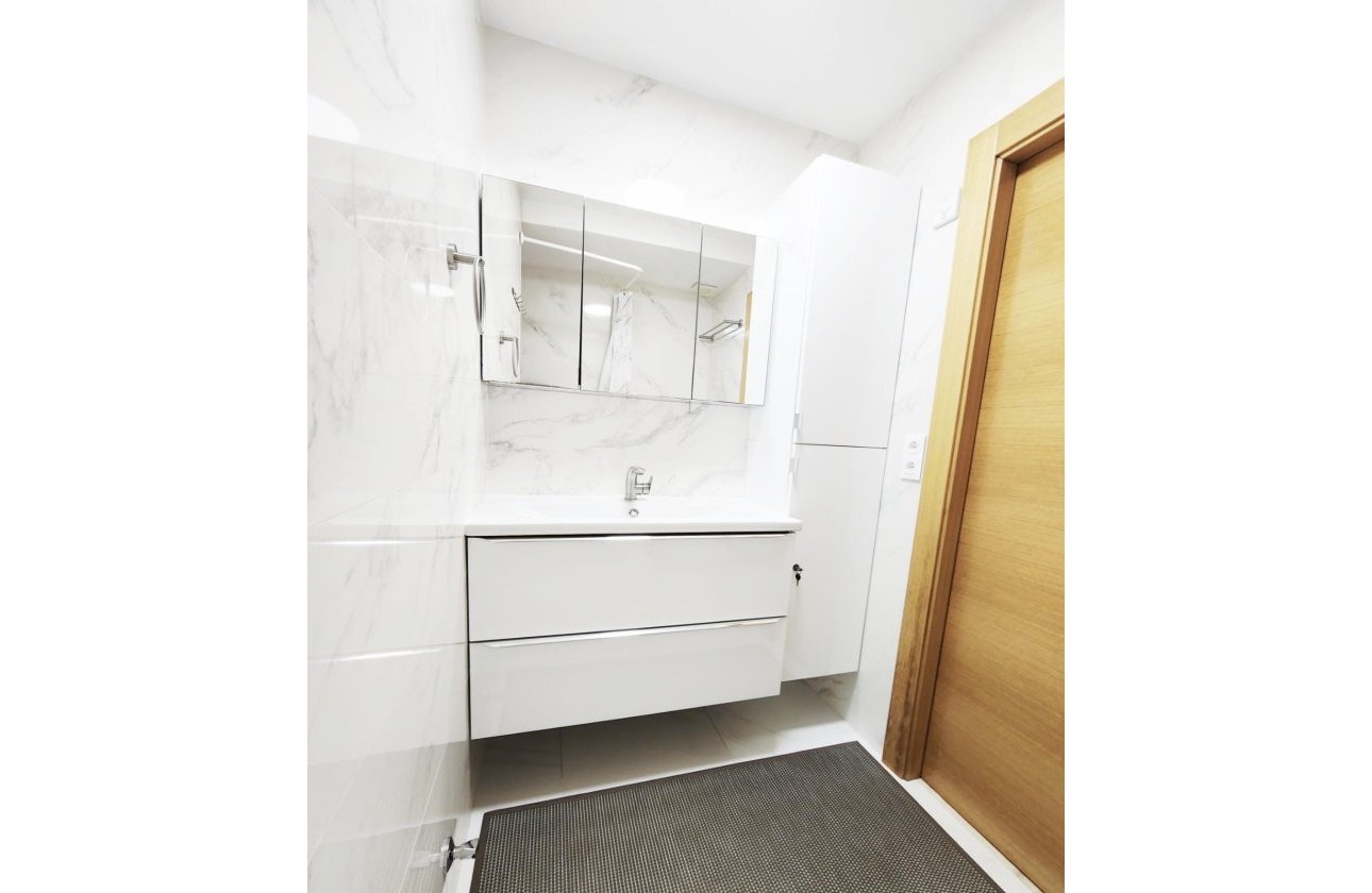 Revente - Appartement -
Torrevieja - Playa del Cura