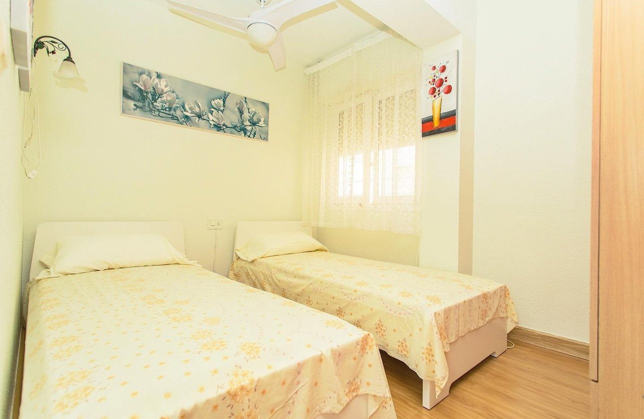 Revente - Appartement -
Torrevieja - Playa del Cura