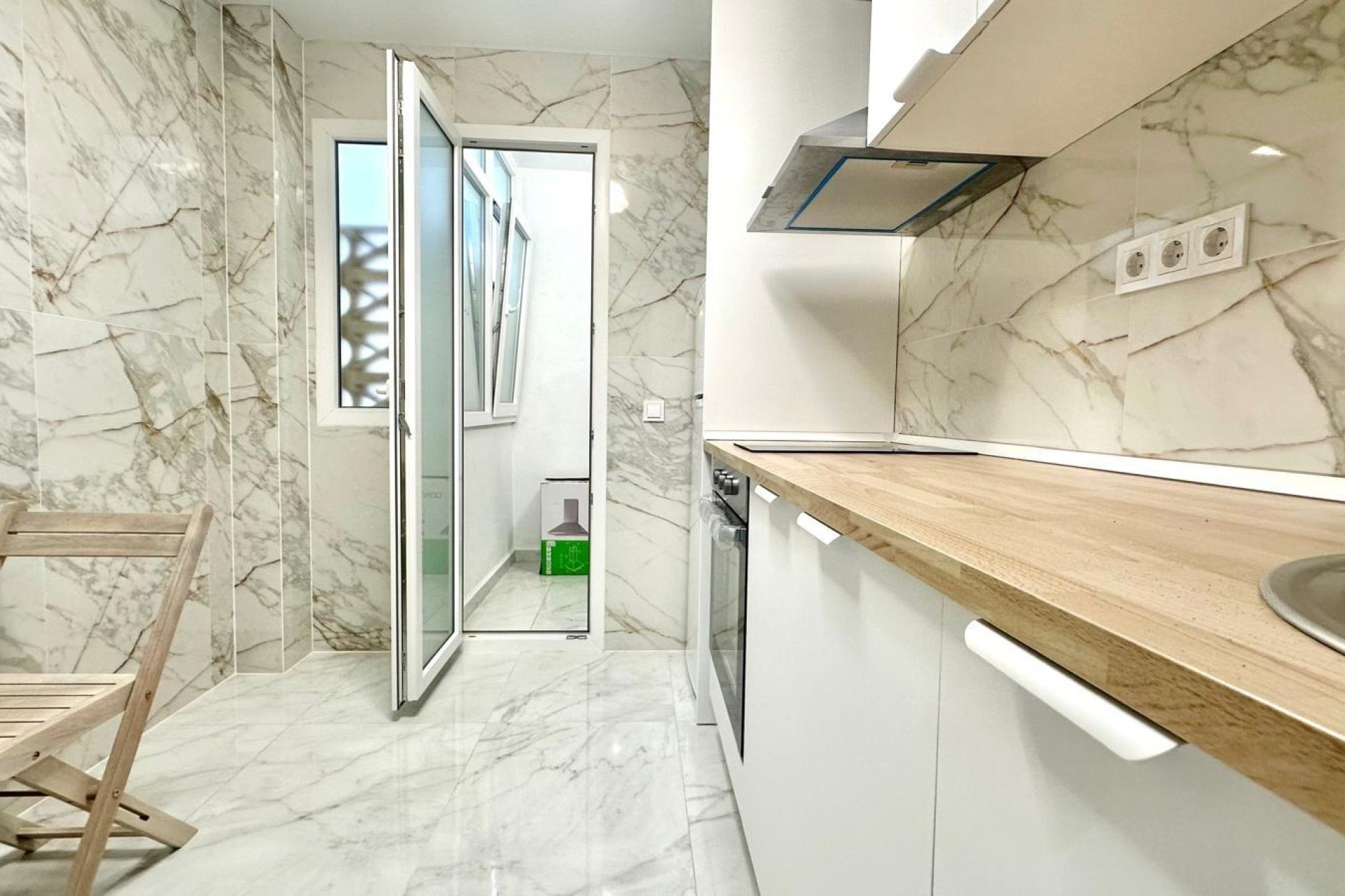 Revente - Appartement -
Torrevieja - Playa del Cura