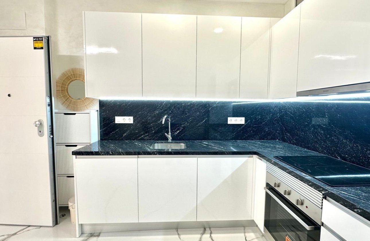 Revente - Appartement -
Torrevieja - Playa del Cura