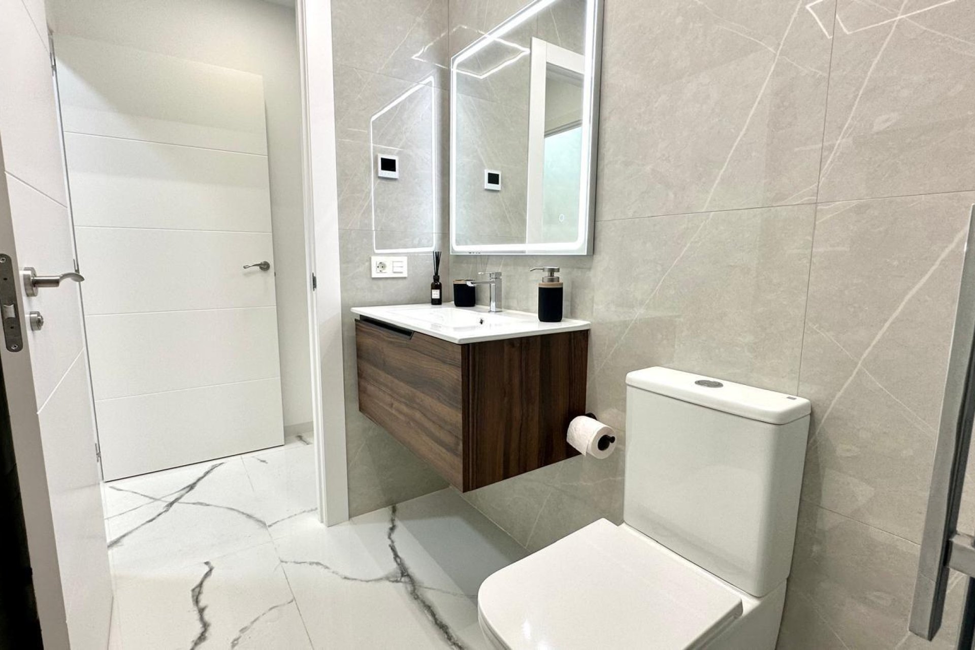 Revente - Appartement -
Torrevieja - Playa del Cura