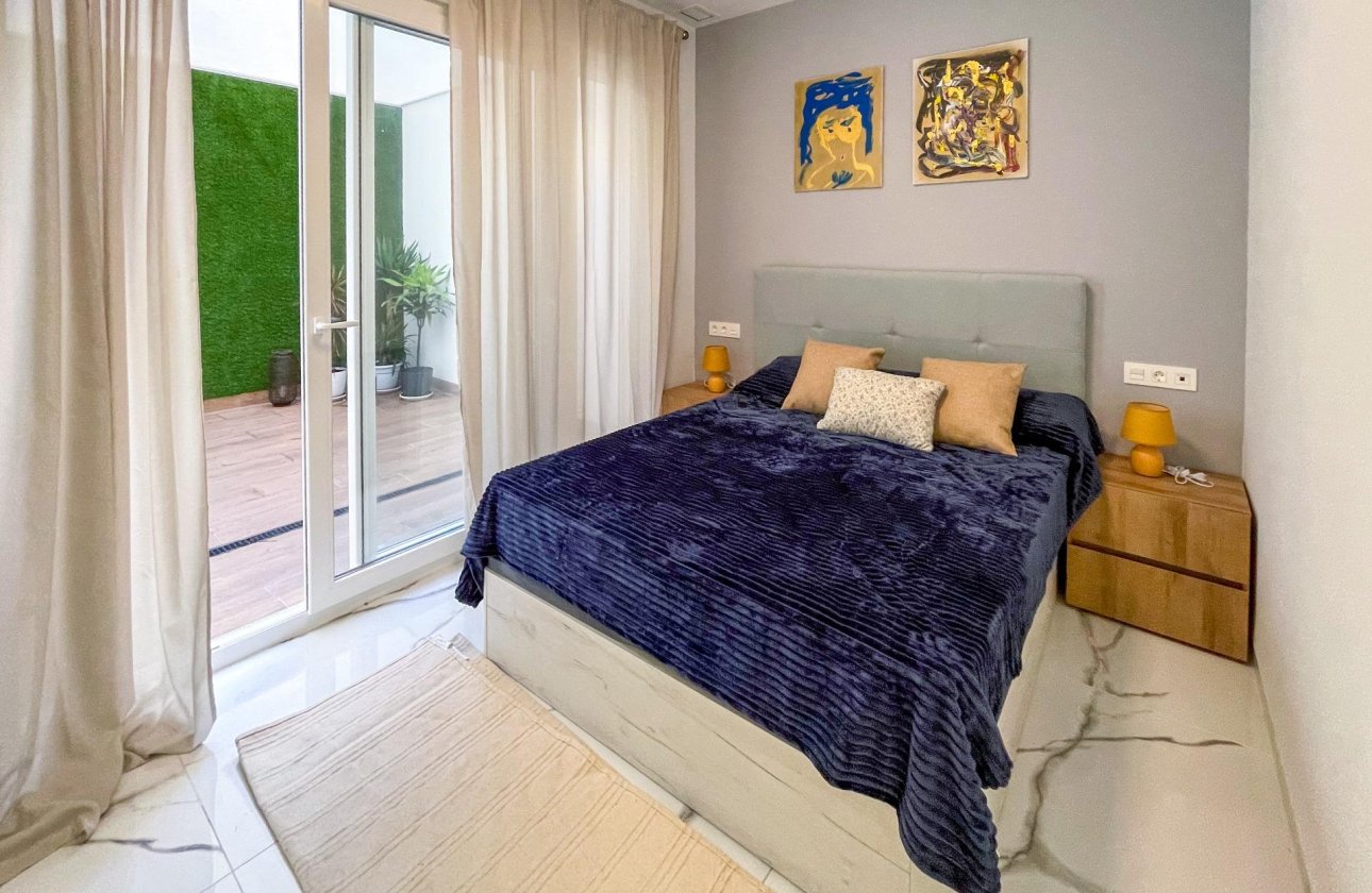 Revente - Appartement -
Torrevieja - Playa del Cura
