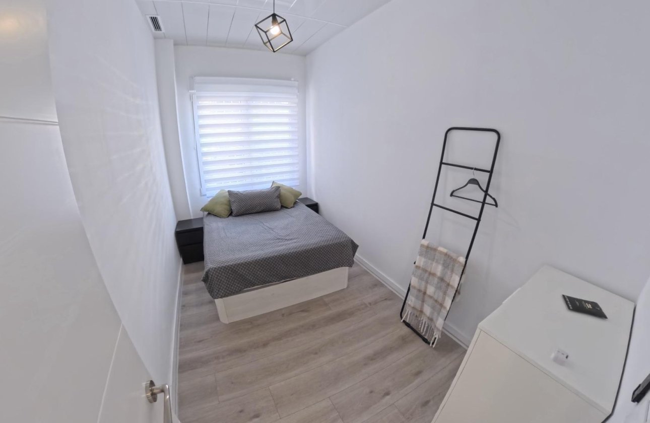 Revente - Appartement -
Torrevieja - Playa del Cura