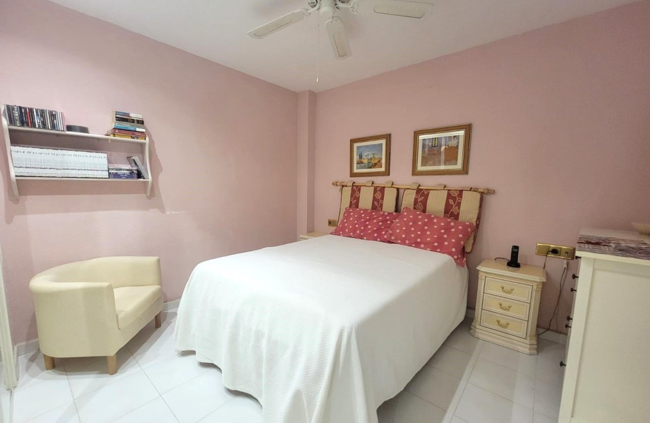 Revente - Appartement -
Torrevieja - Playa del Cura