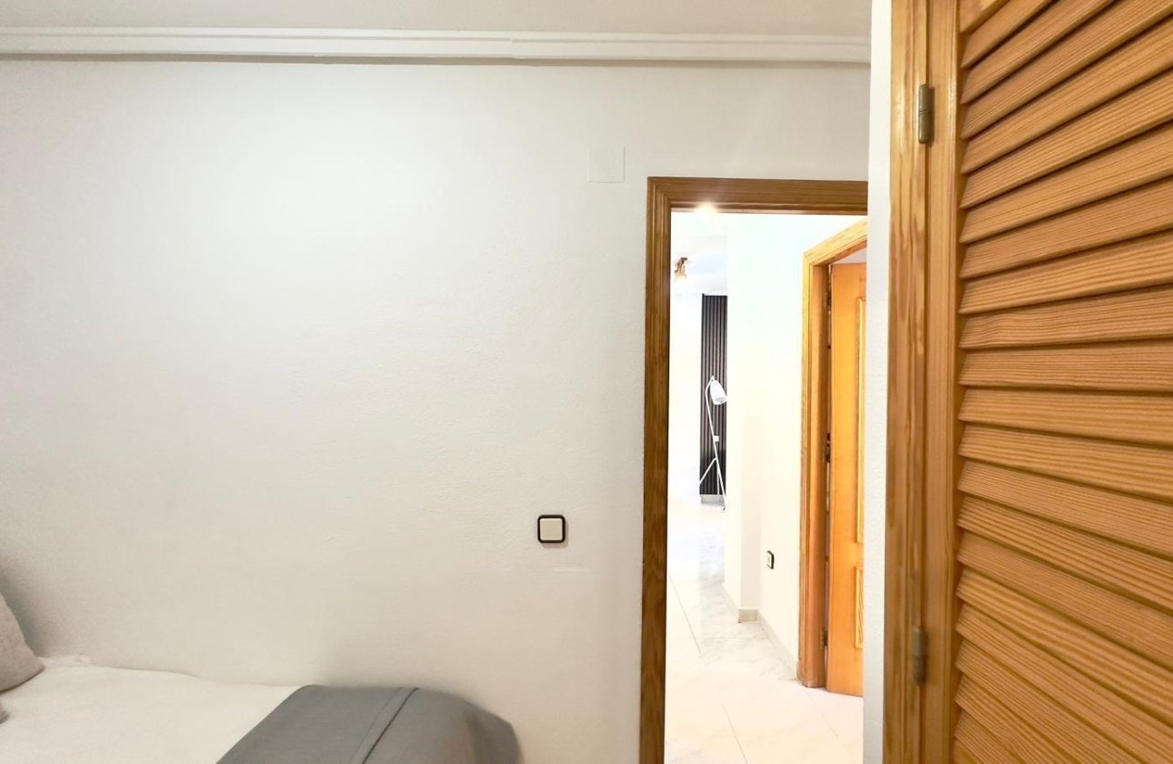 Revente - Appartement -
Torrevieja - Playa del Cura