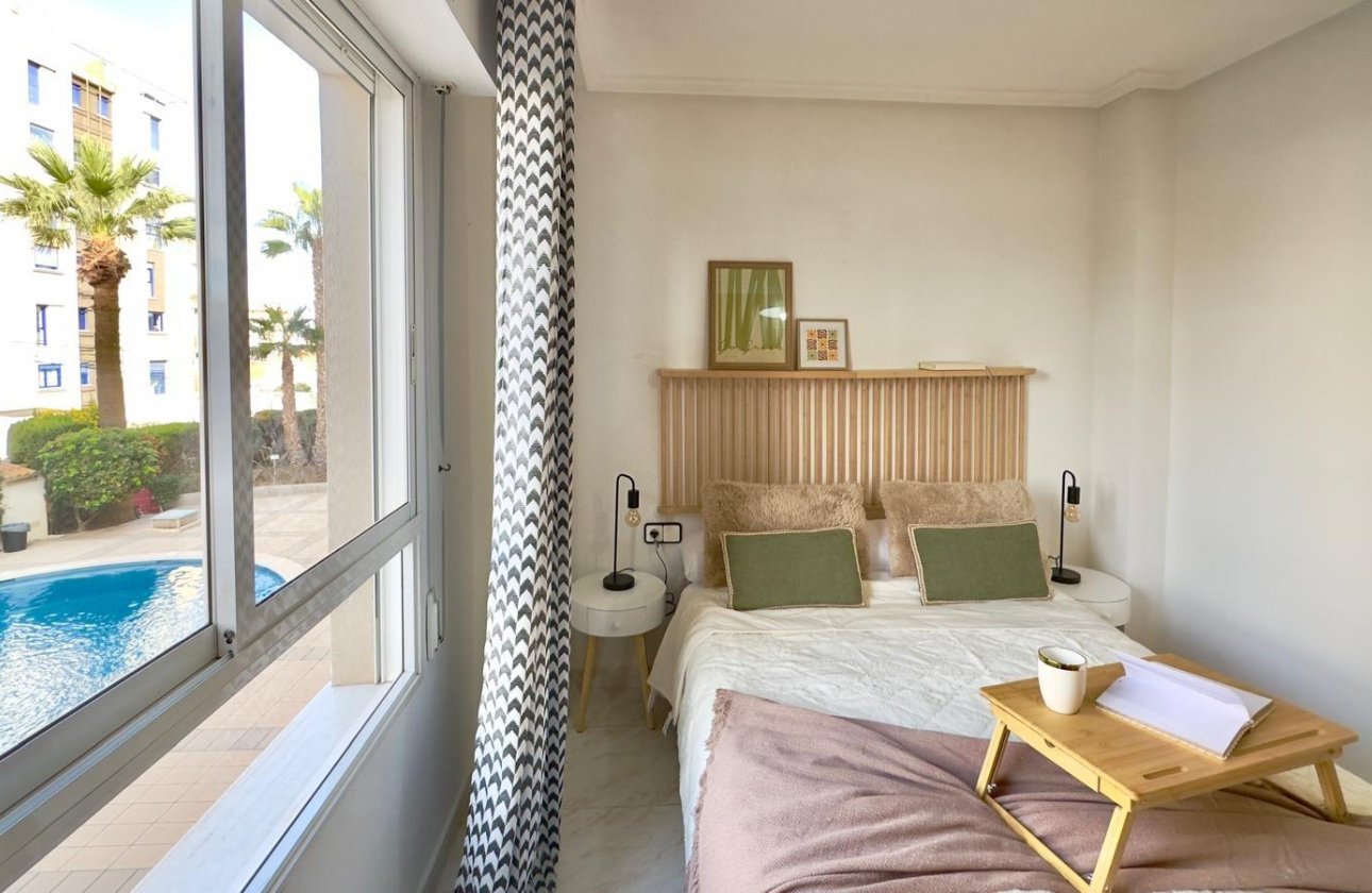 Revente - Appartement -
Torrevieja - Playa del Cura