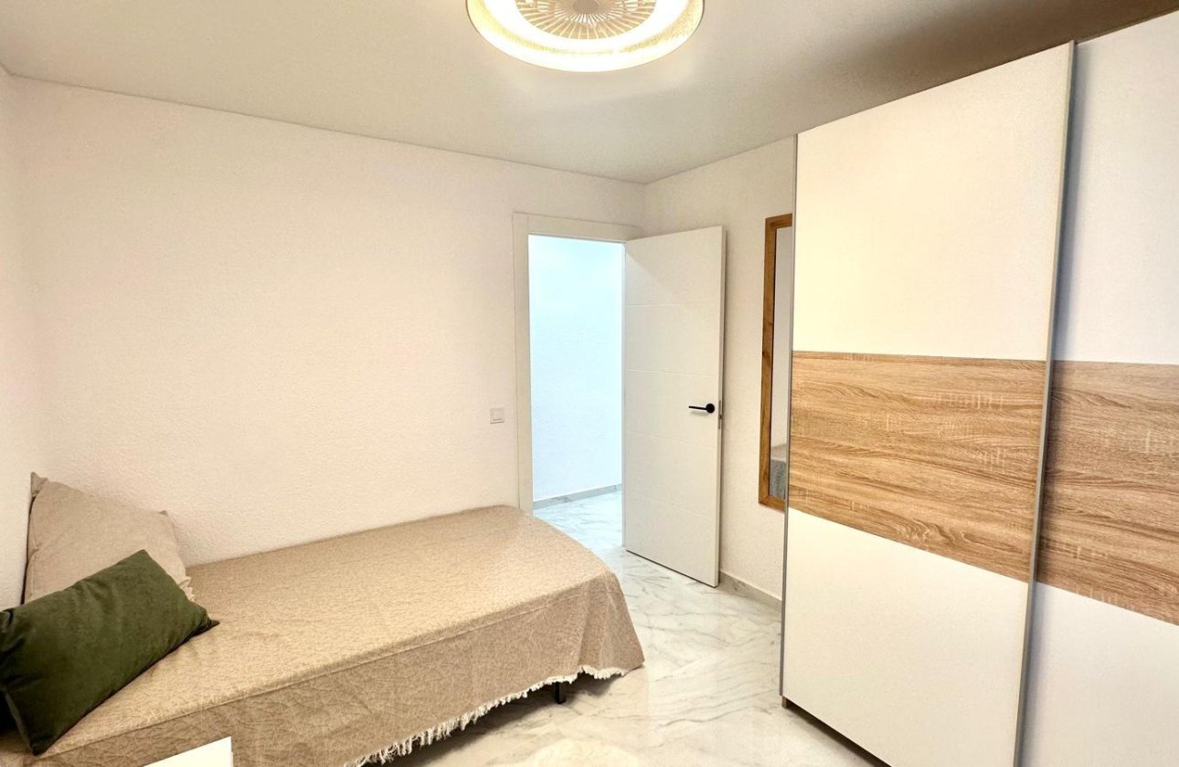 Revente - Appartement -
Torrevieja - Playa del Cura