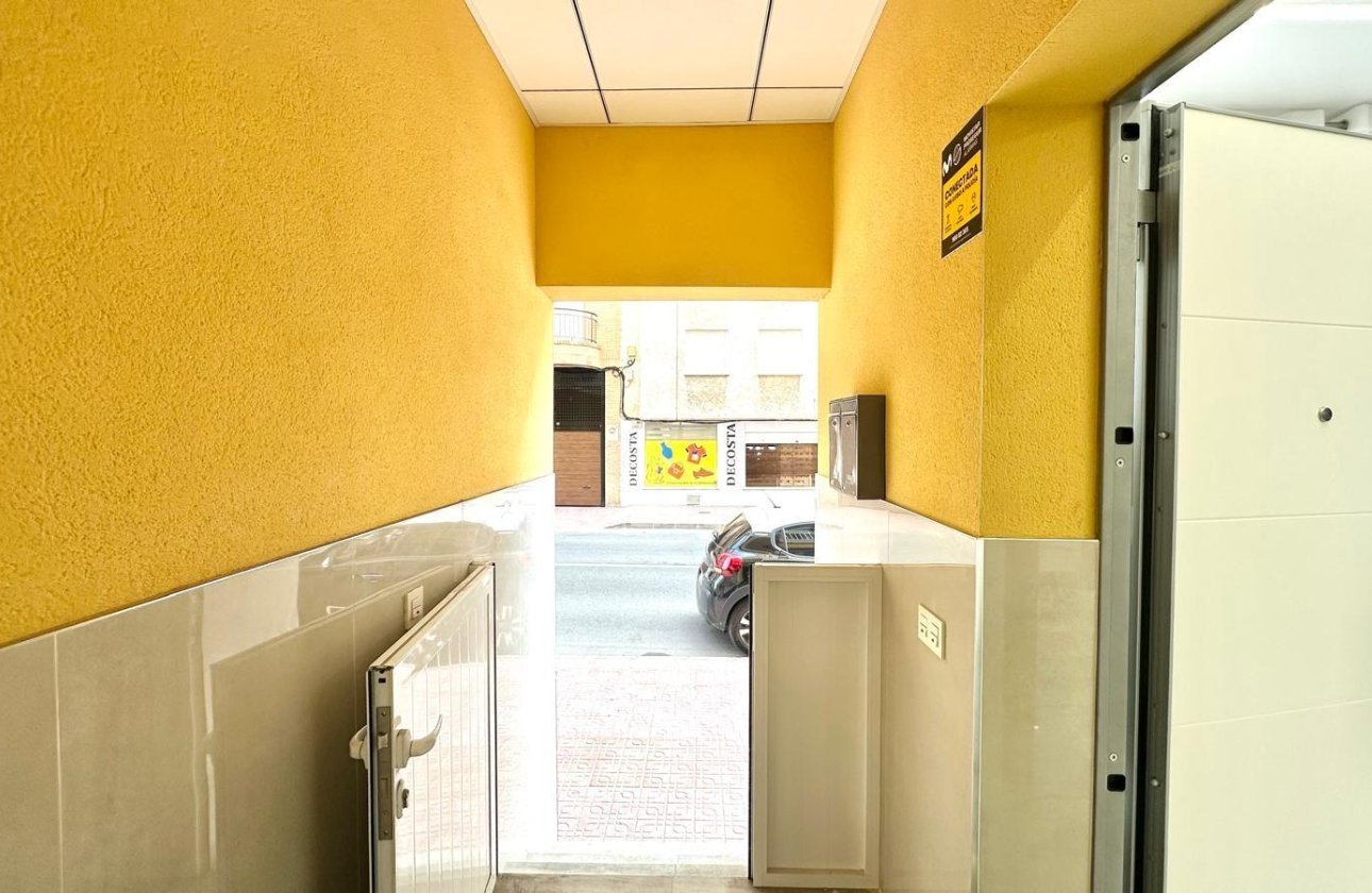 Revente - Appartement -
Torrevieja - Playa del Cura