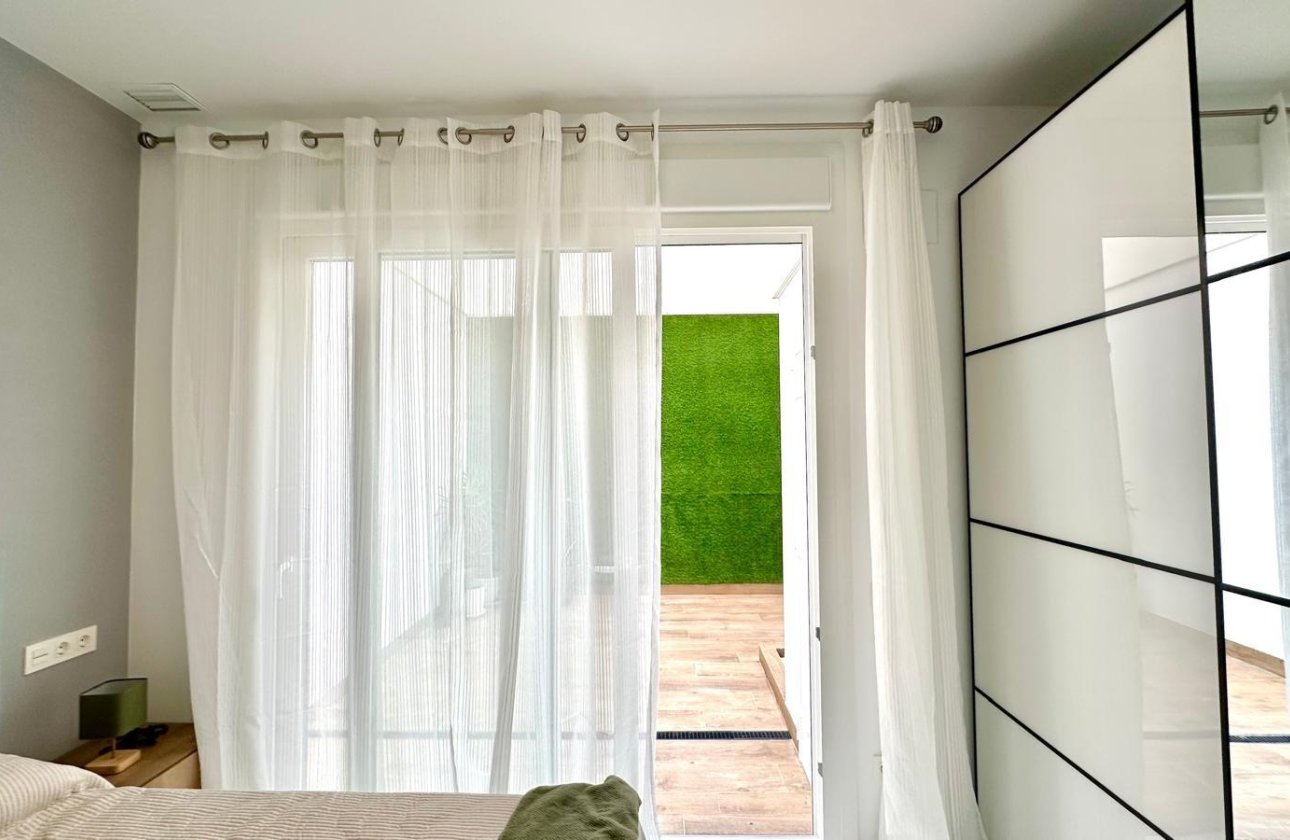 Revente - Appartement -
Torrevieja - Playa del Cura