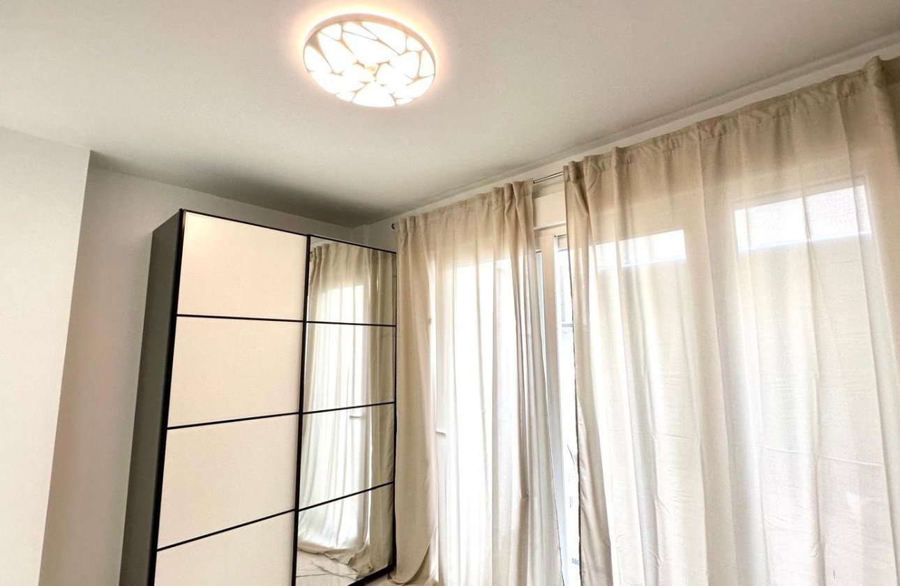 Revente - Appartement -
Torrevieja - Playa del Cura