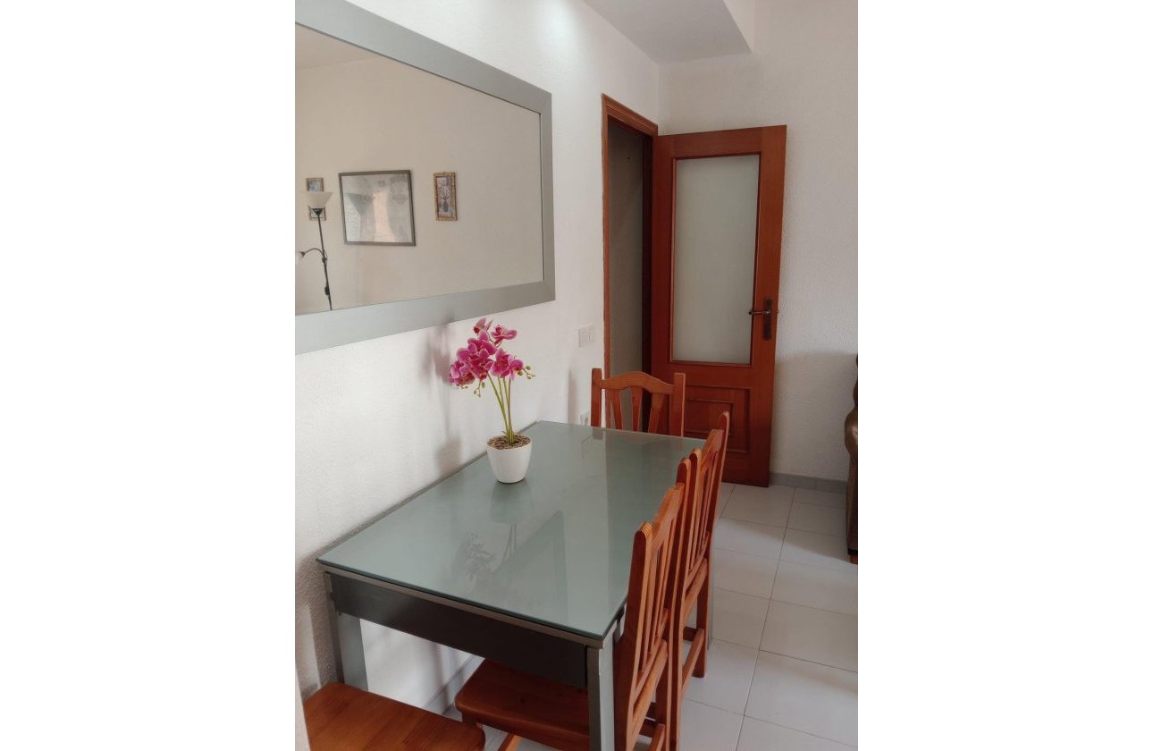 Revente - Appartement -
Torrevieja - Playa del Cura