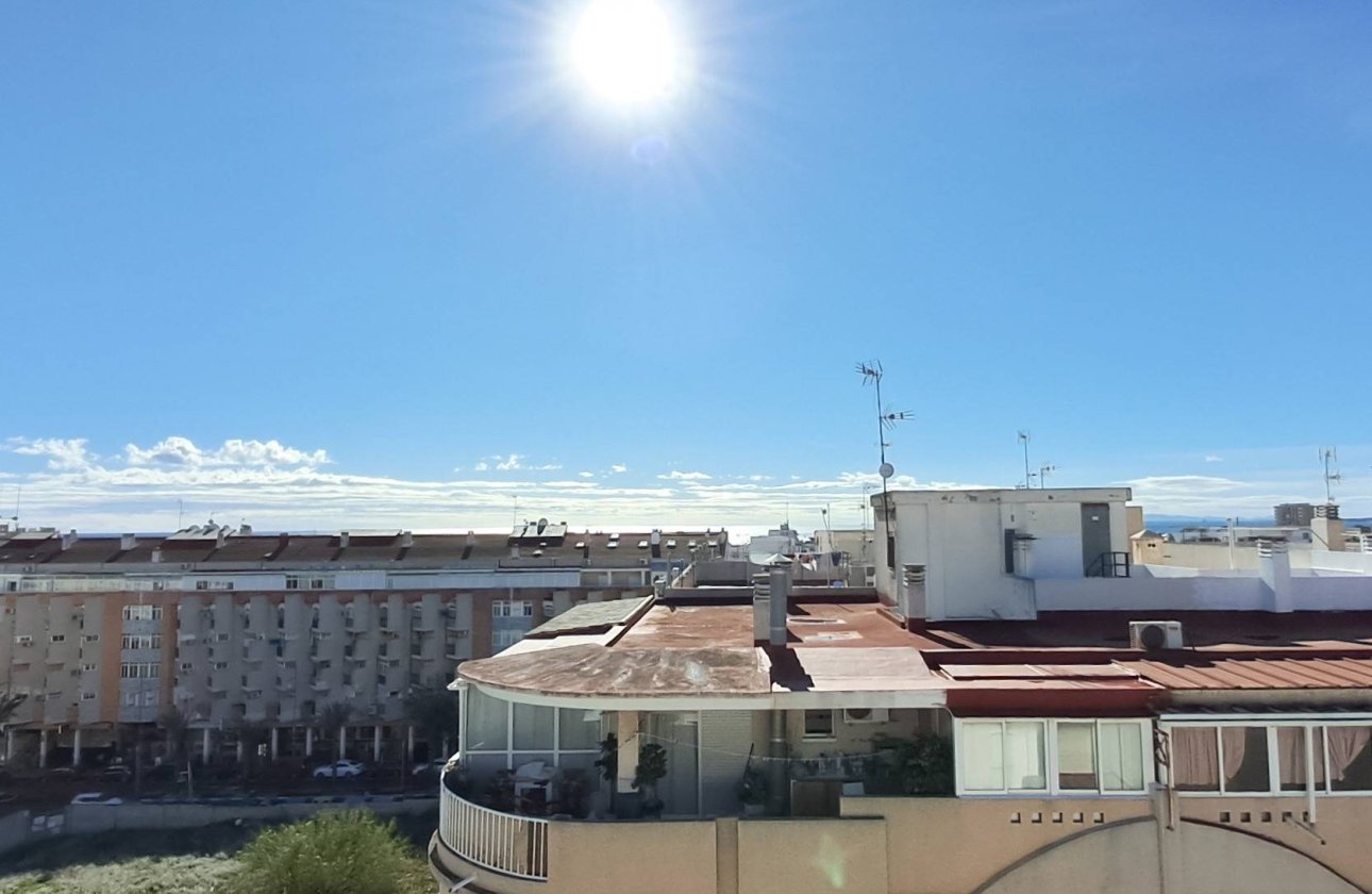 Revente - Appartement -
Torrevieja - Playa del Cura