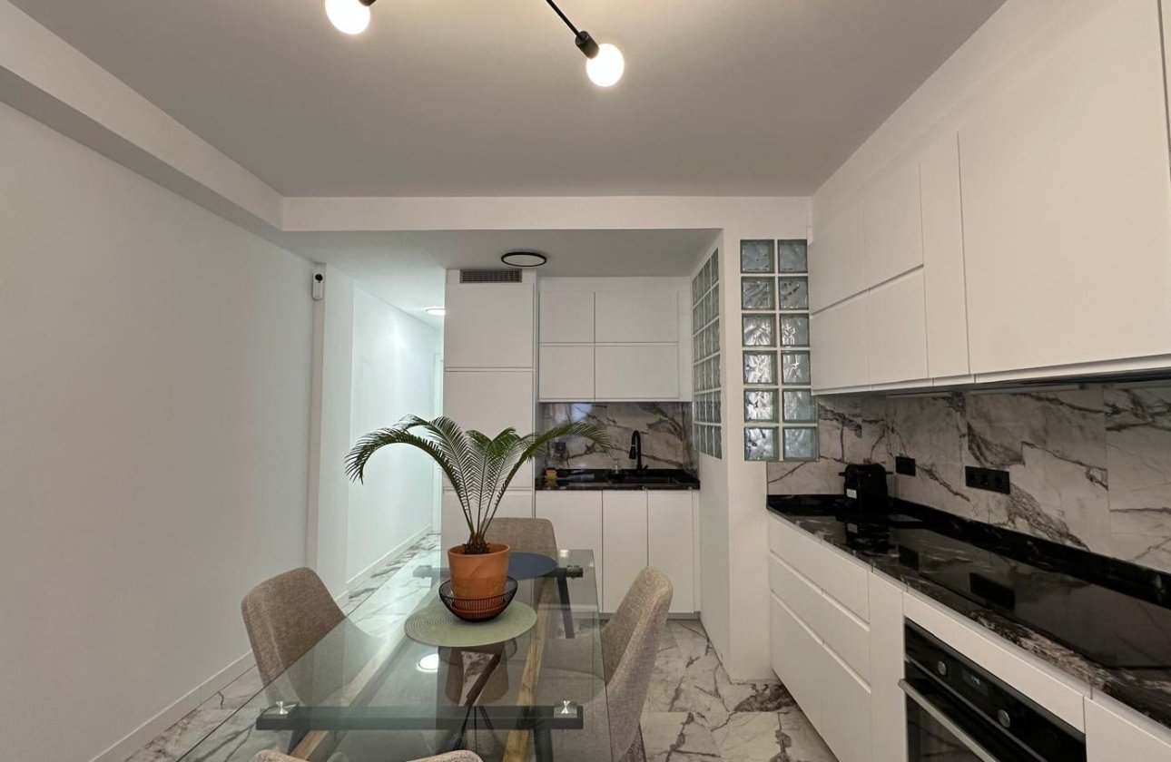 Revente - Appartement -
Torrevieja - Playa del Cura