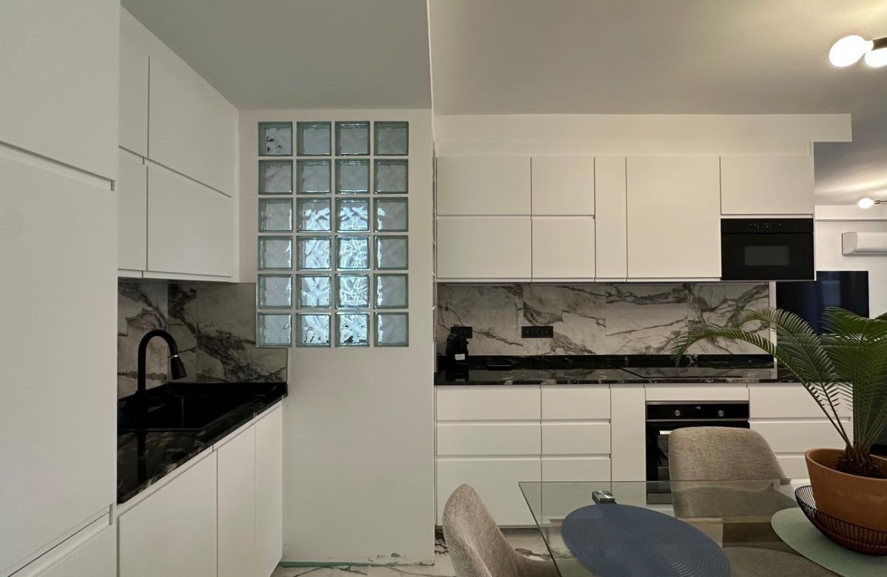 Revente - Appartement -
Torrevieja - Playa del Cura