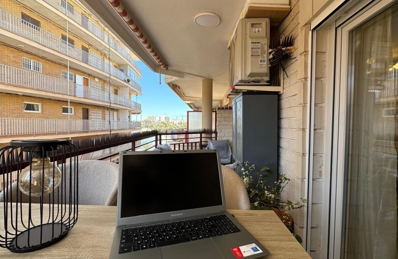 Revente - Appartement -
Torrevieja - Playa del Cura
